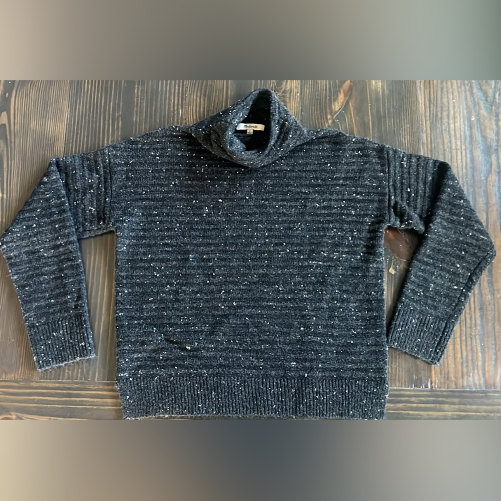 Madewell Women’s Charcoal Speckled Turtleneck Sweater
